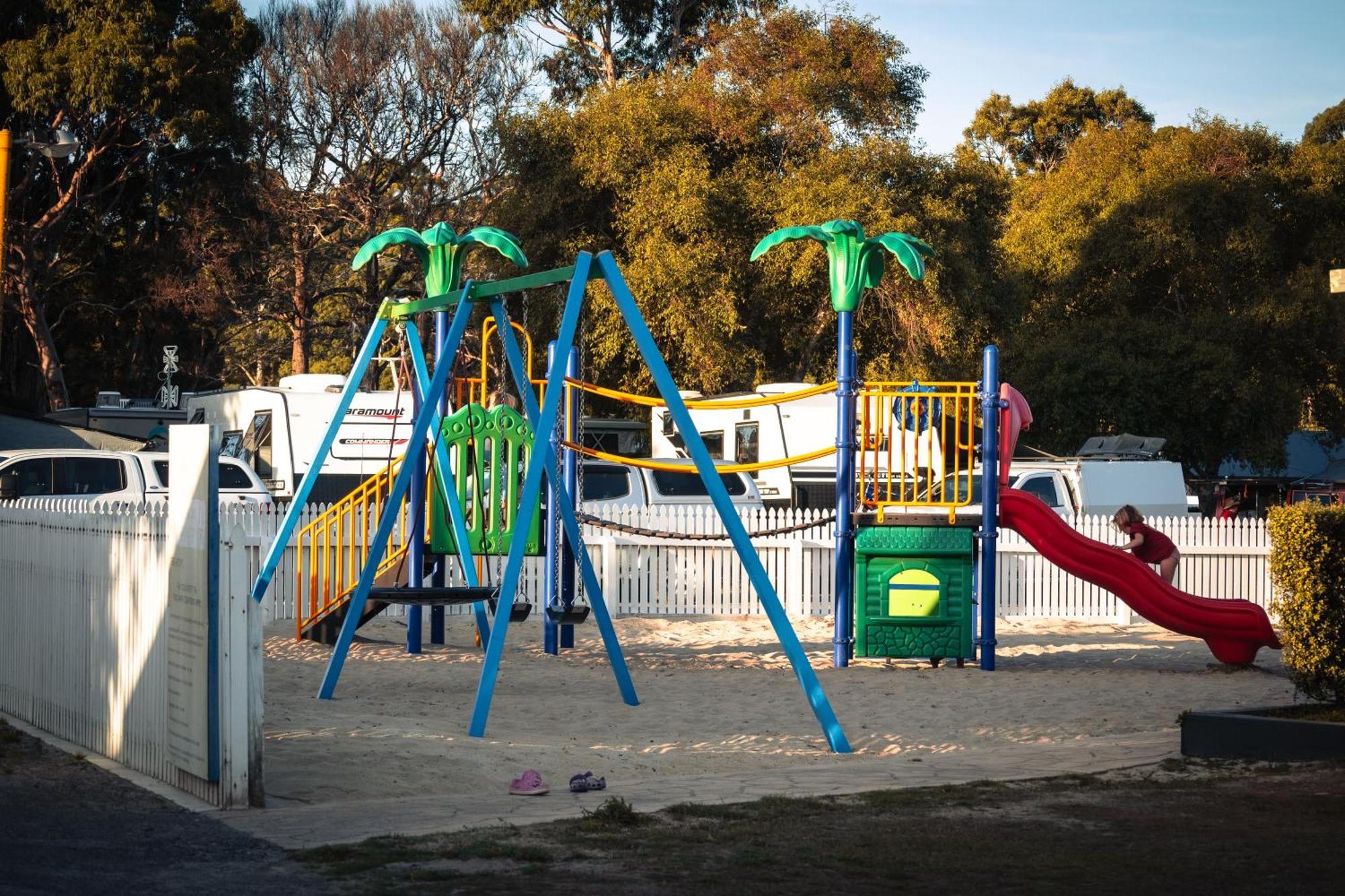 Strahan Beach Tourist Park Exterior foto
